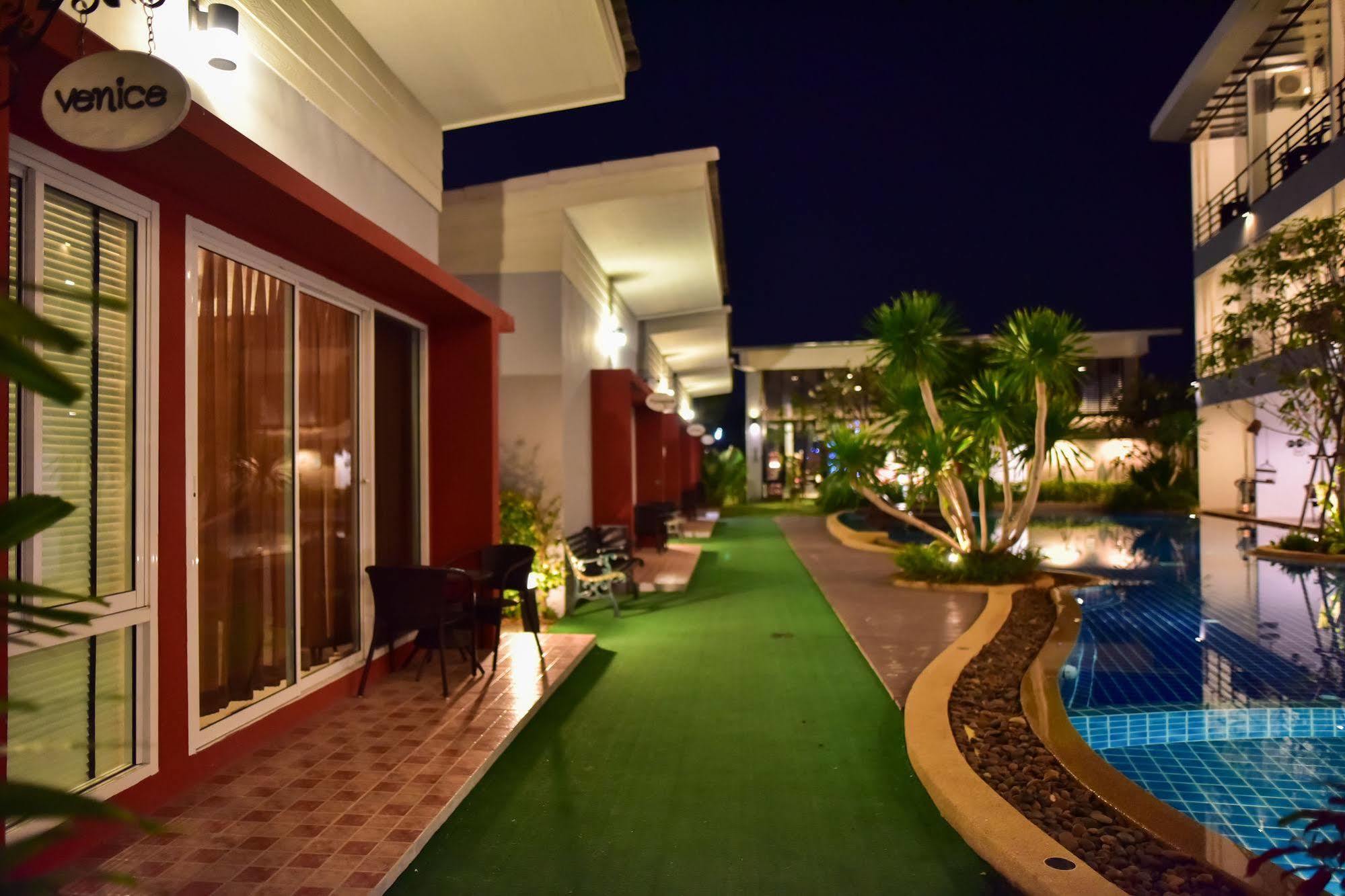Отель Milano Huahin Экстерьер фото