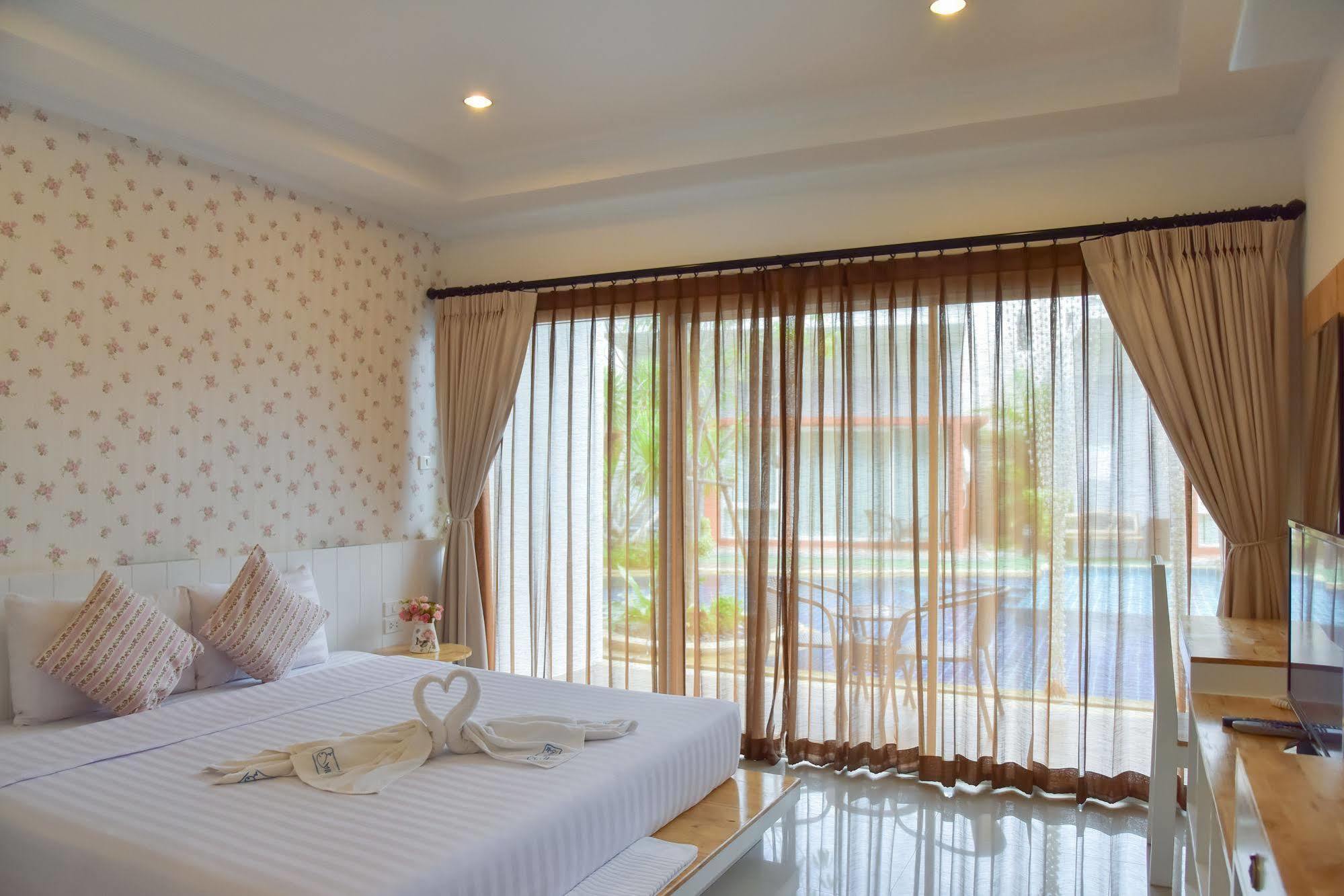 Отель Milano Huahin Экстерьер фото