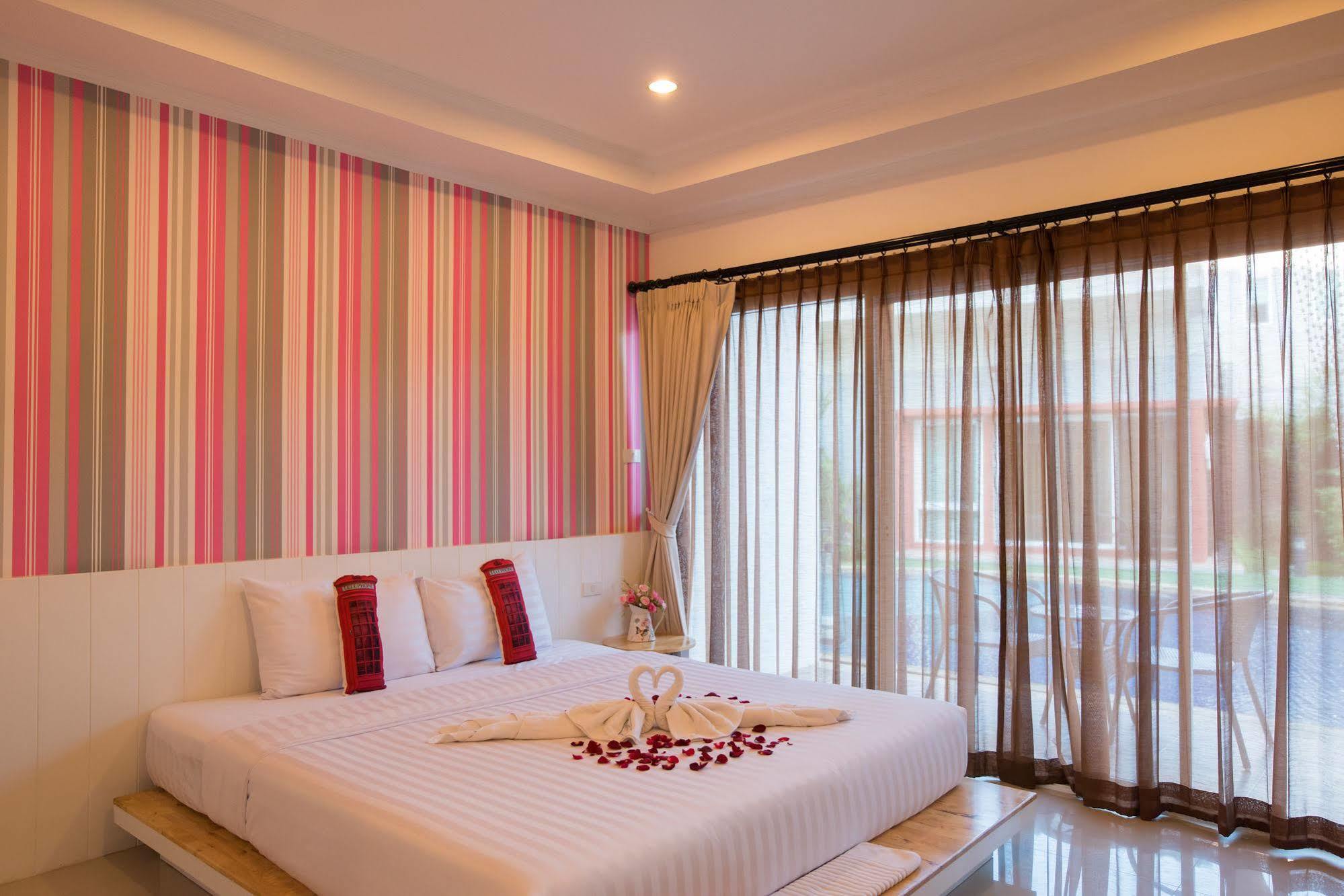 Отель Milano Huahin Экстерьер фото